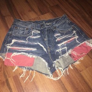 High waisted Levi shorts